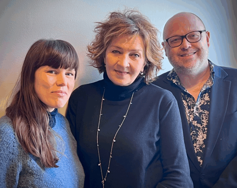 Blått svev: Benedicte Maurseth, Hildegun Riise, Sigbjørn Apeland