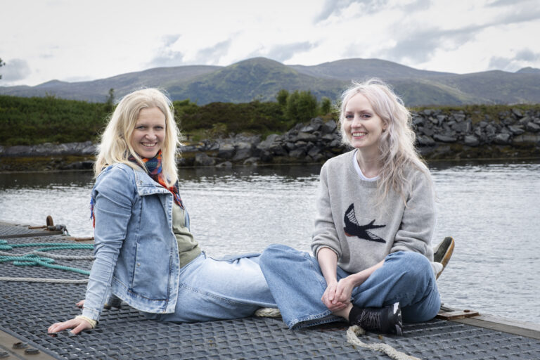 Maria Parr og Åshild Irgens. Foto: Sara Sanderud